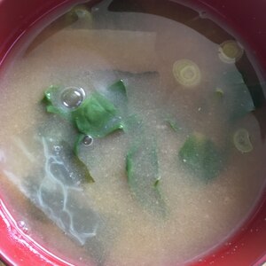 我が家の味噌汁★大根とほうれん草